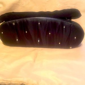 VICTORIA SECRET EVENING BLACK STUDDED OR JEWELRY TRAVEL BAG